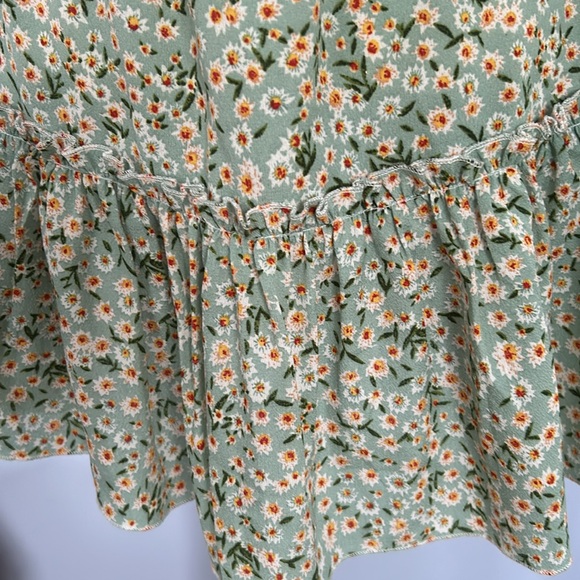 🌻4/$20 Shein Light Green Floral Print Mini Sundress Adjustable Tie V-Neck Size 4 - Picture 3 of 14